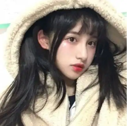 公认最丑的3款发型,女孩子自以为很仙,直男太丑了叭