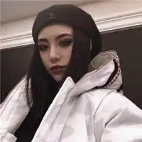 2020女生戴帽子最火高清头像微信头像图片大全