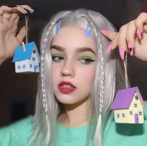 高级感头像欧美女生橡皮