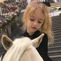 头像女生小孩欧美头像欧美可爱小女孩头像图片