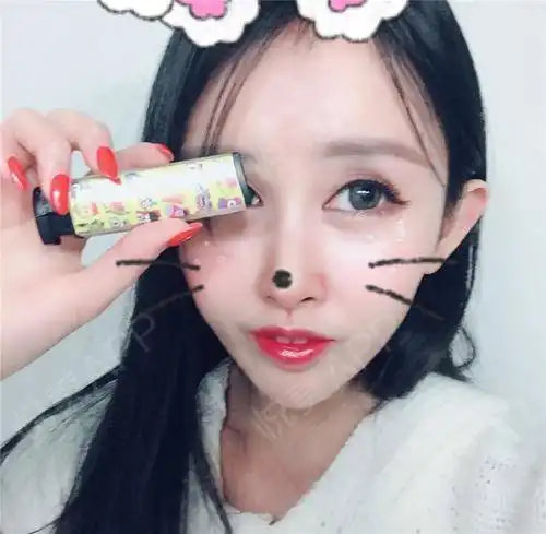 最近拍了一组日系的照片,娃娃的特征就是眼睛大,没有...眼综合悦美整形