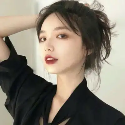 念七魅力成熟女生精致优雅头像
