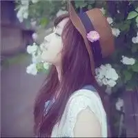 女生头像带花真人伤感