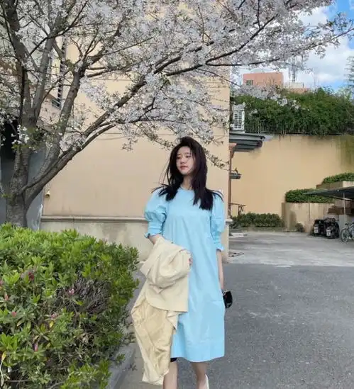 赵露思为拍戏减肥20斤,当她穿上短裙那刻,这漫画腿谁不羡慕