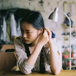 女生诗意签名好想去见你,然后拥抱你