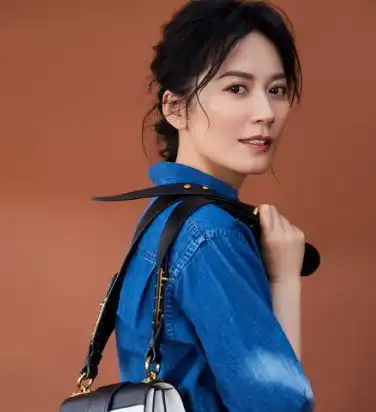 就算你50岁了,穿夏装运用好这四规律,也能气质好,显品味