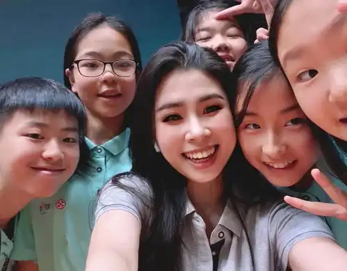 贝茨美女学姐专访从辩手到lableader,这是一次冒险
