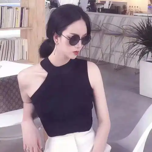 无水印女生头像平海