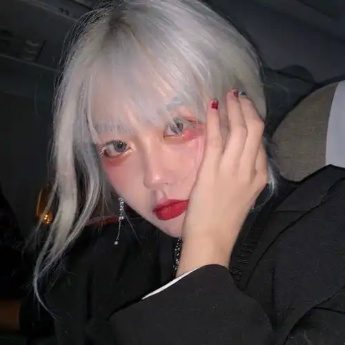 暗黑丧酷头像女句句
