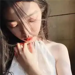女生头像伤感女生头像
