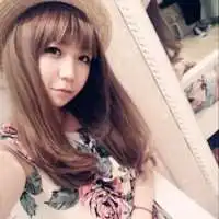 2019最流行戴帽子女头像微信头像图片大全