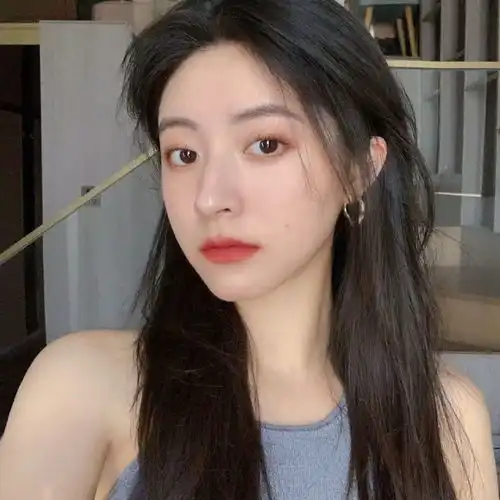 招桃花温柔小众真人女生头像319
