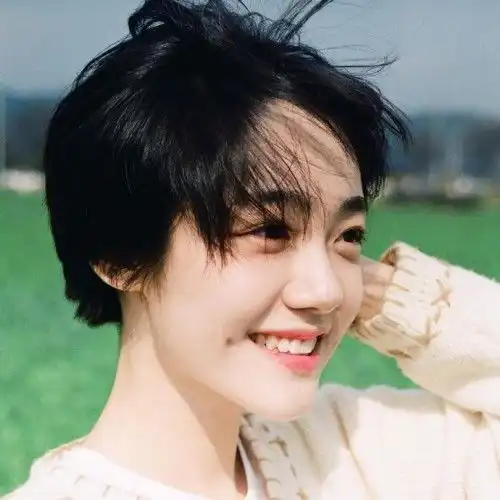 为什么女生一有事就爱折腾自己的头发