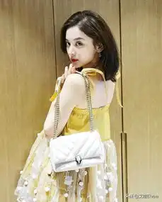 27古力娜扎终于穿仙女裙,配黄色背带更少女,这打扮娱乐圈也罕见