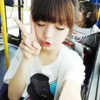 我要非主流女生自拍的头像