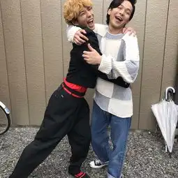 贤人ins里面关于我是大哥大剧组的一些合照终于有我桥本环奈小天使的照片啦qwq