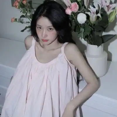 2021最新纯欲风格的女生头像付出得遇上对的人爱上得遇上真心的人