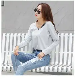 伊奈琳yinailin2017秋季韩版v领白色长袖t恤女装简约打底衫修身体恤百搭棉质上衣