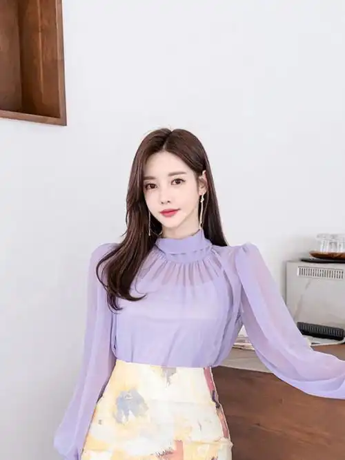 韩国美女网红孙允珠迷人紫色长袖衫加包臀裙