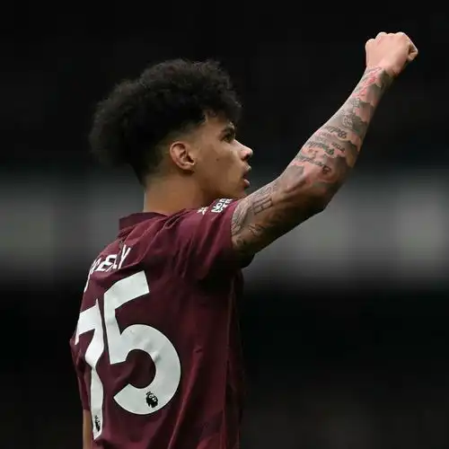 2020岁新星闪耀,瓜帅神换人,曼城6场不败,重返英超前四埃弗顿努内斯首回合科瓦契奇凯文德布劳内佩普瓜迪奥拉伊尔卡伊京多安网易订阅