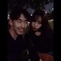 帅哥吻美女脱衣服微信头像图片大全