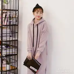 中长款卫衣,许多女孩所中意的装扮