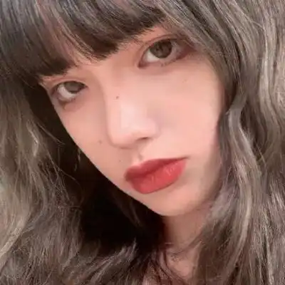 无水印头像女生图片女生微信头像无水印
