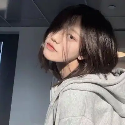 思及独行的人总会遇到有趣的人女生头像我要个性网