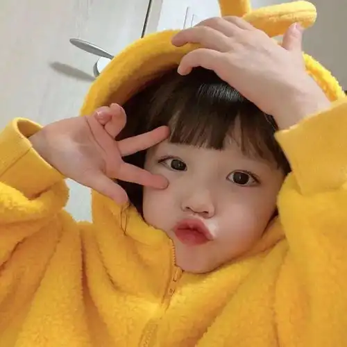 可爱萌娃女生头像
