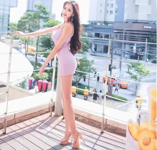 女生头像成熟唯美头像图