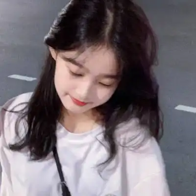 女性头像简单气质成熟q