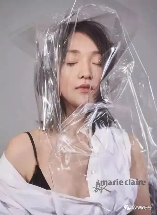 近三十位女星证件照曝光,高圆圆好看佟丽娅温婉刘诗诗清纯
