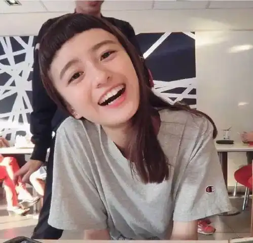 颜值高的人才敢剪的小丸子刘海