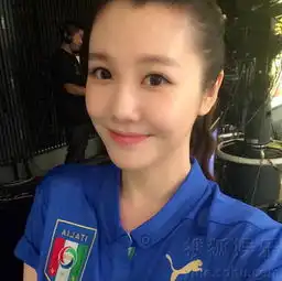 央视美女主语刘熙播晒西班牙旅行美照体育娱