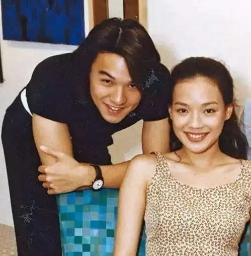 情断莫文蔚,公开承认恋上单亲妈妈,转头求婚舒淇