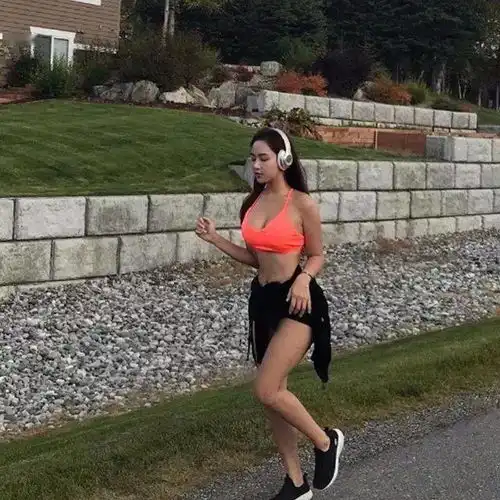 夜店女王体重130斤,粗腿肥臀俘虏几十万直男