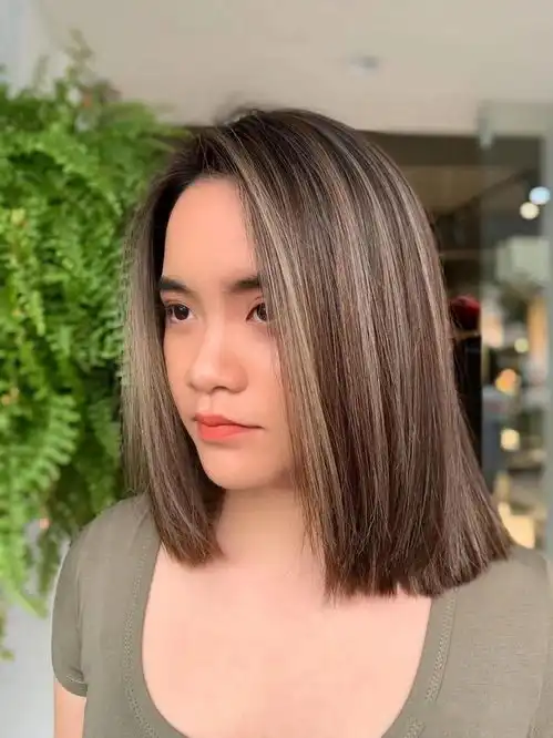清新女生最爱putsucut一刀切齐发尾让质感翻倍