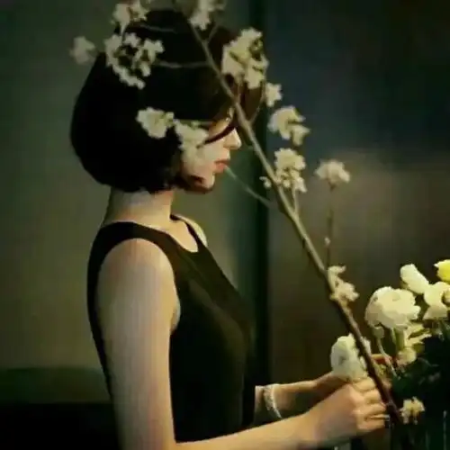 日子总是有意思的,了无生趣的是打不起精神的你