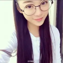 上戏校花郑佩怡颜值高被同学奉为清纯女神