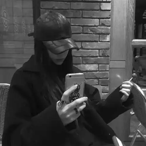 黑白头像一起长大
