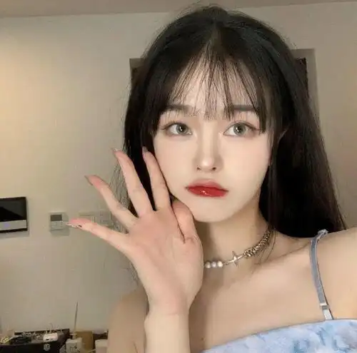 宝贝今天你换女生头像了吗
