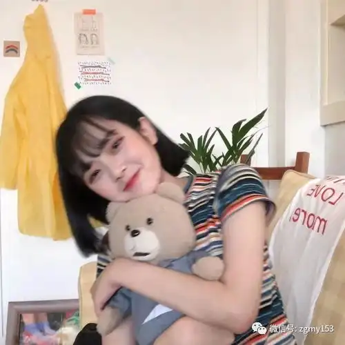 高颜值少女感学生妹短发了解一下