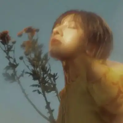 唯美带花女生头像可爱