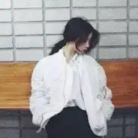 霸气白衬衫部位女头像