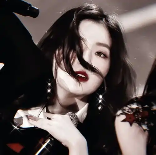 太绝了趴欲且纯的女生头像