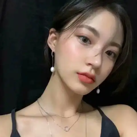 害怕失去你的男生,才会频繁对你做这3件事情,不要嫌他烦