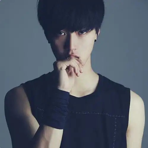 在你身边高冷的人,一般都有哪些表现