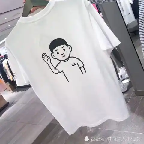 短袖别只知道匡威现在流行男生女生情侣短袖可爱萌一脸