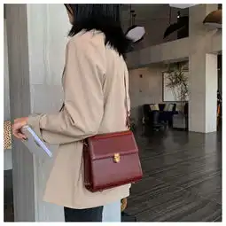 上新质感小包包女包新款2019韩版ins高级斜挎小方包洋气单肩包潮