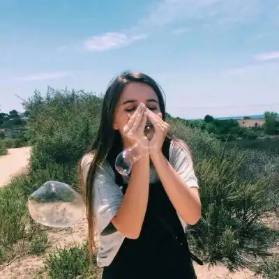 人生就像一只狗,不是吃狗粮,就是撒女生头像我要个性网